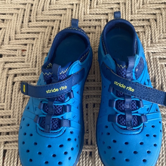Stride rite water shoes size 12 - Picture 2 of 4